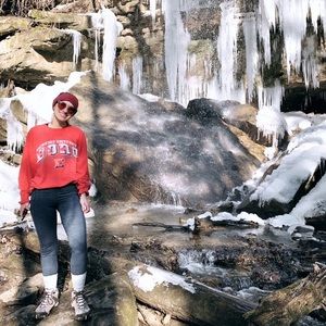 Meet your Posher, Kayla